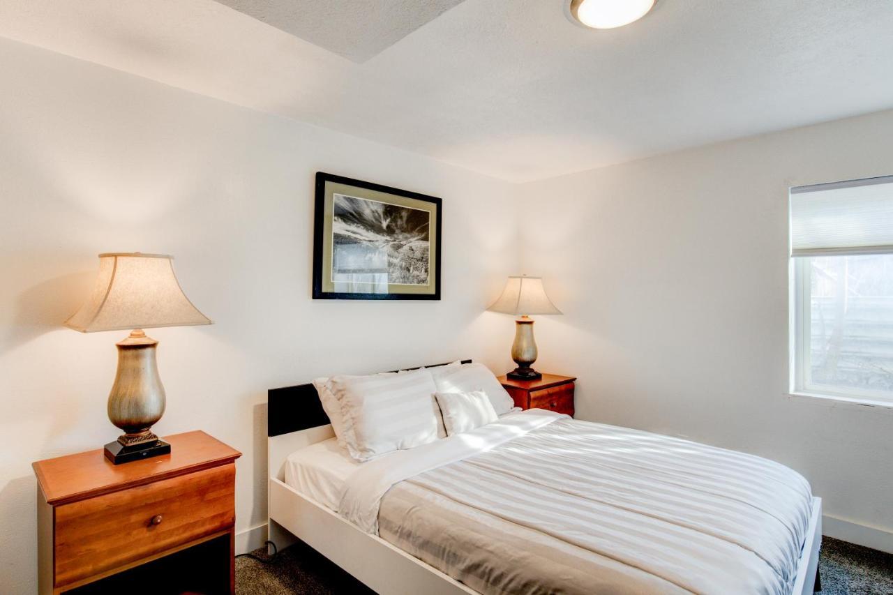 Modern Private Whole Unit 4 Bedroom Guest Suite King Bed ซอลต์เลคซิตี้ ภายนอก รูปภาพ
